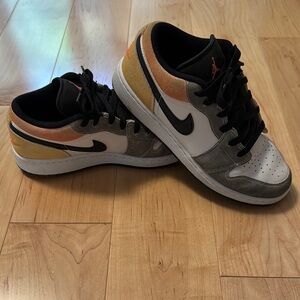 Nike Air Jordan 1 Low SE 'Flight Club'